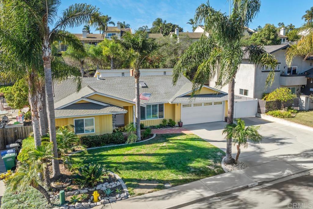 1861 Valencia Ave, Carlsbad CA 92008